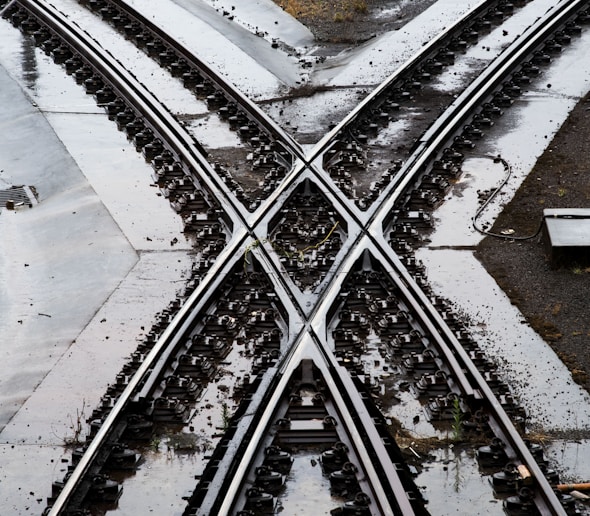 two train tracks crossing