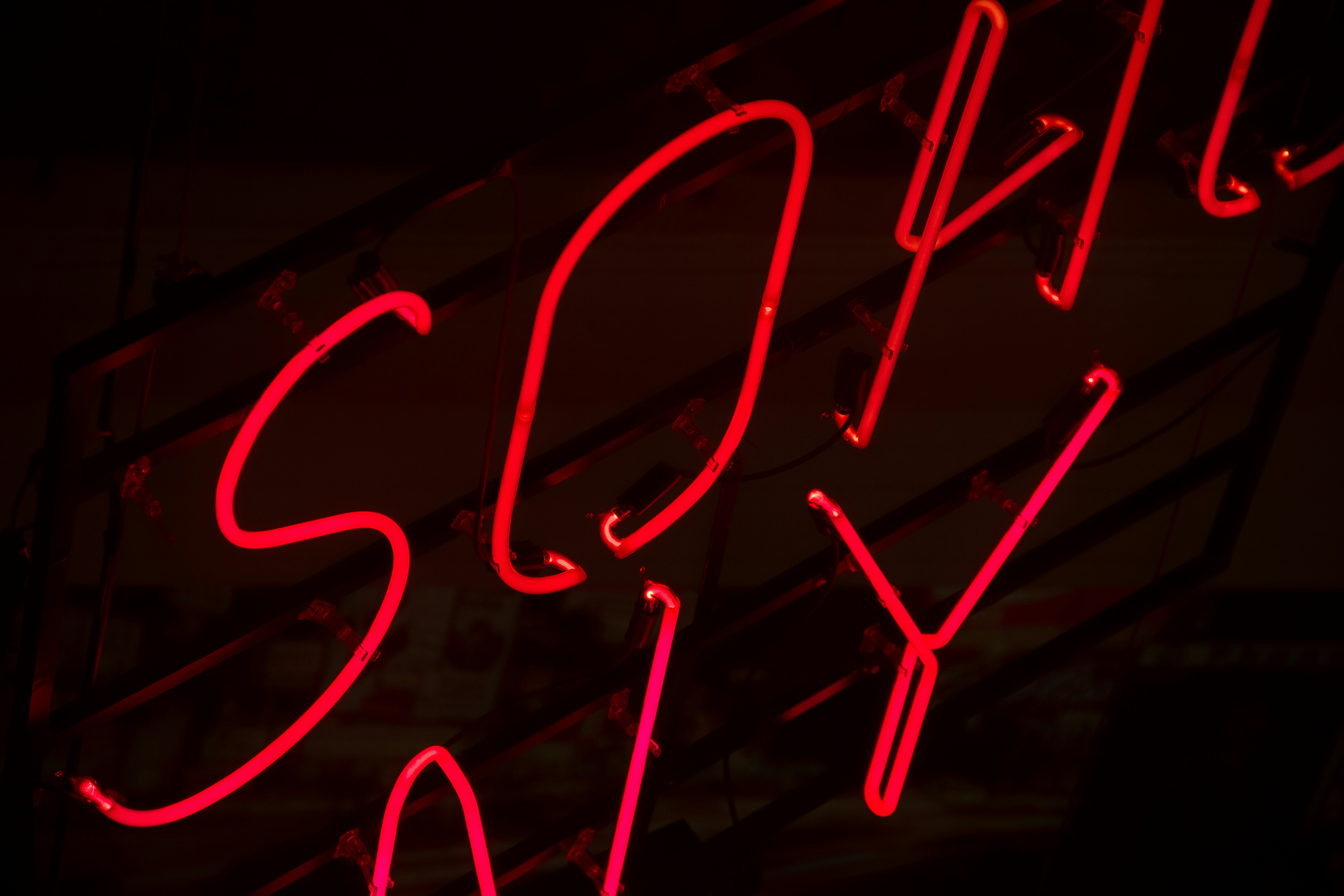 Sawdust and Soul: The Southern Dive Bars Keeping Real Music Alive