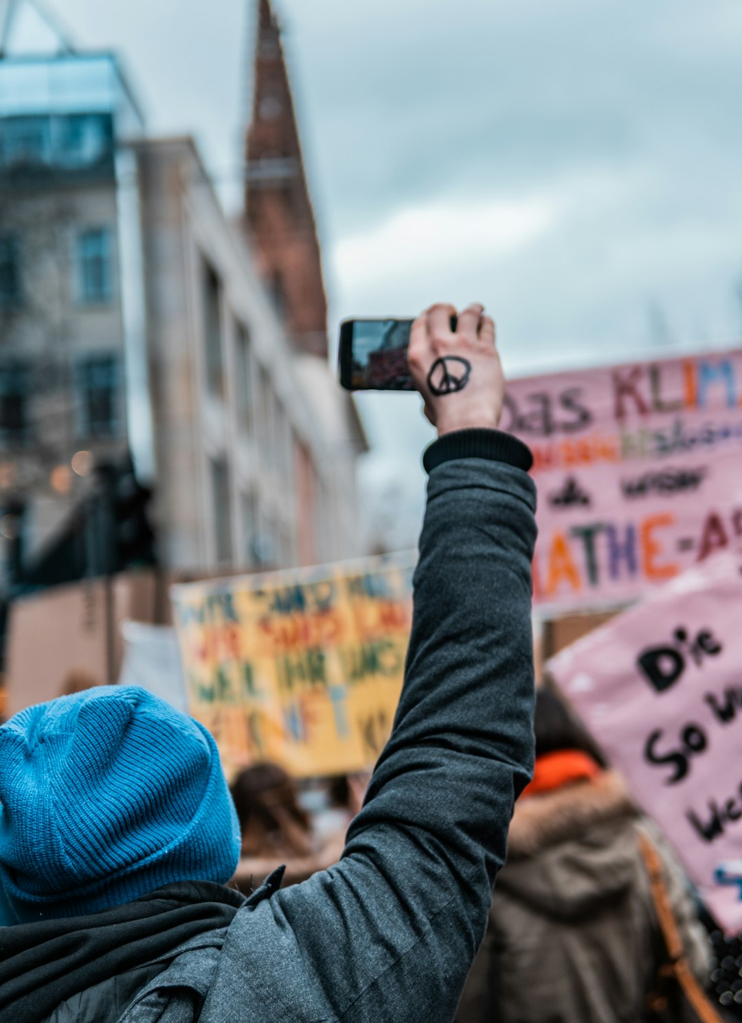 person holding black smartphone