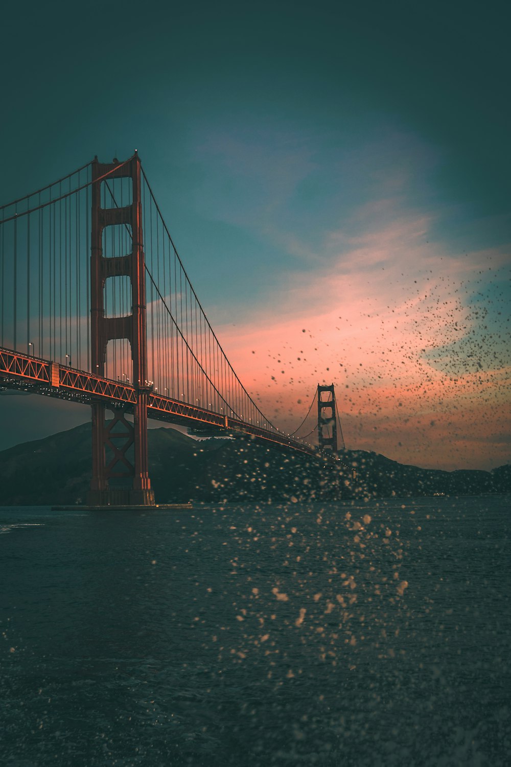 the golden gate bridge in san francisco, california