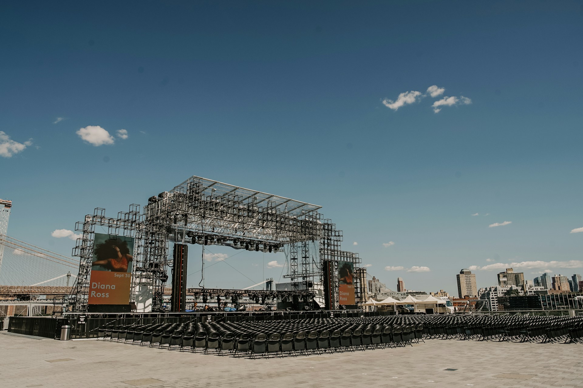 empty stage during daytime