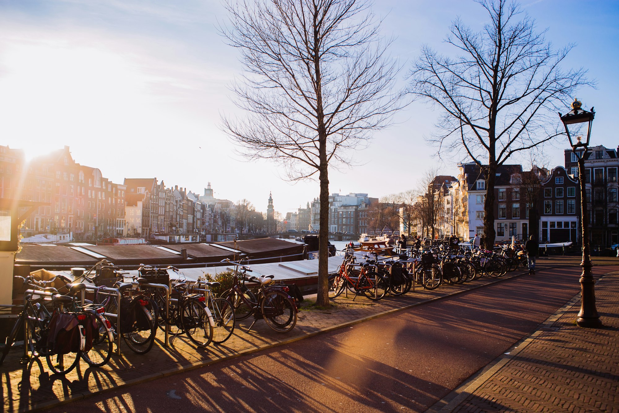 Walking in New York, Walking in Amsterdam