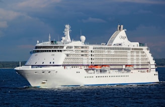 white cruise ship