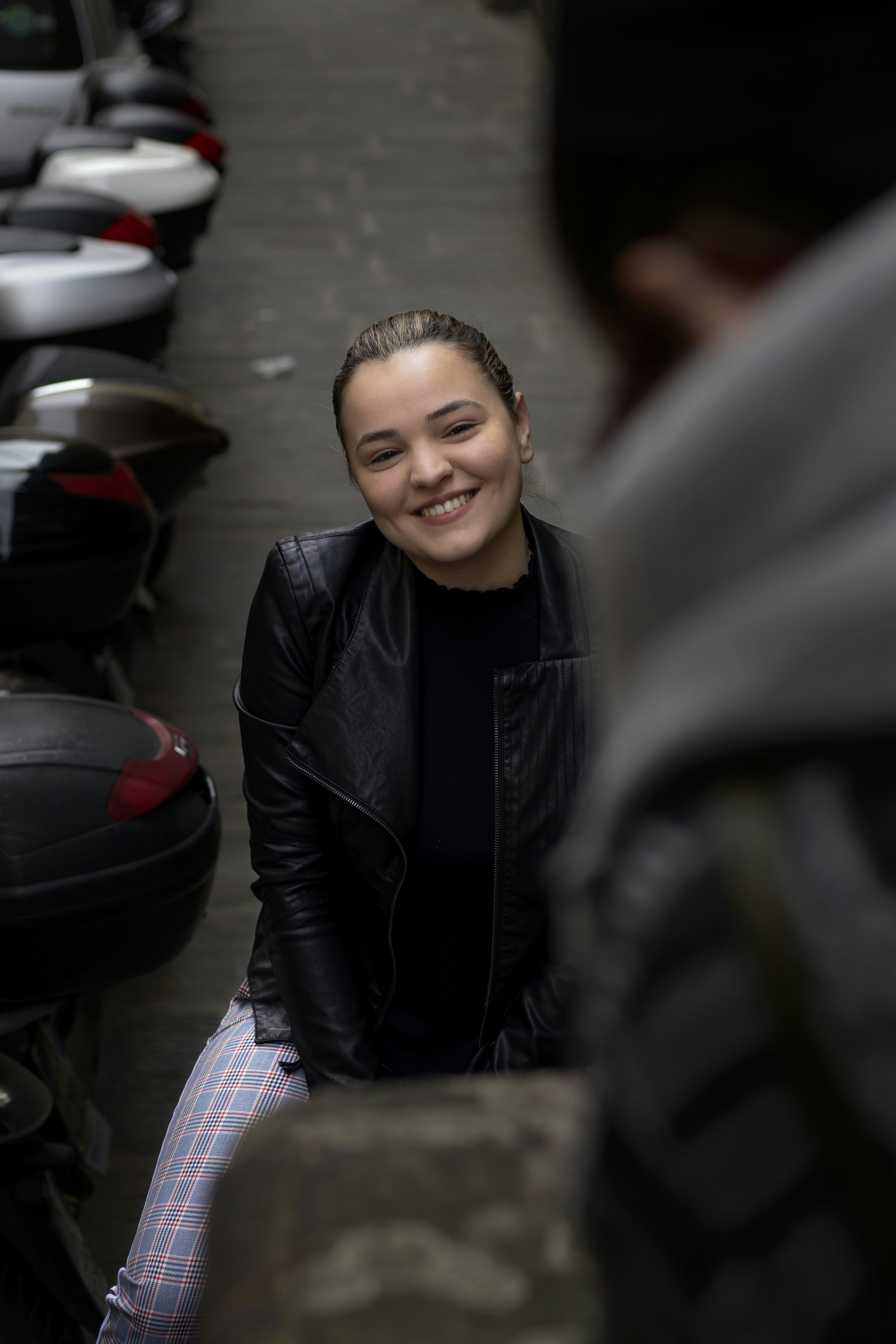 gray computer monitor