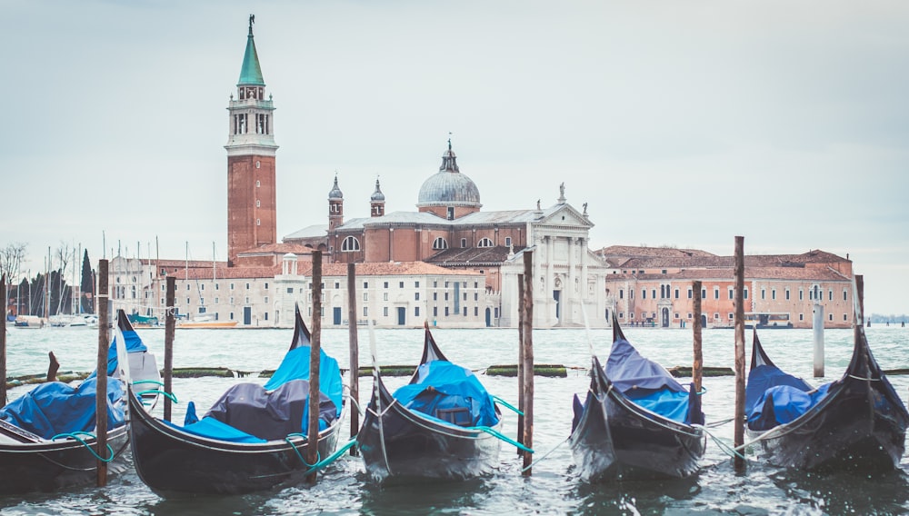 gandola tied on poles during daytime