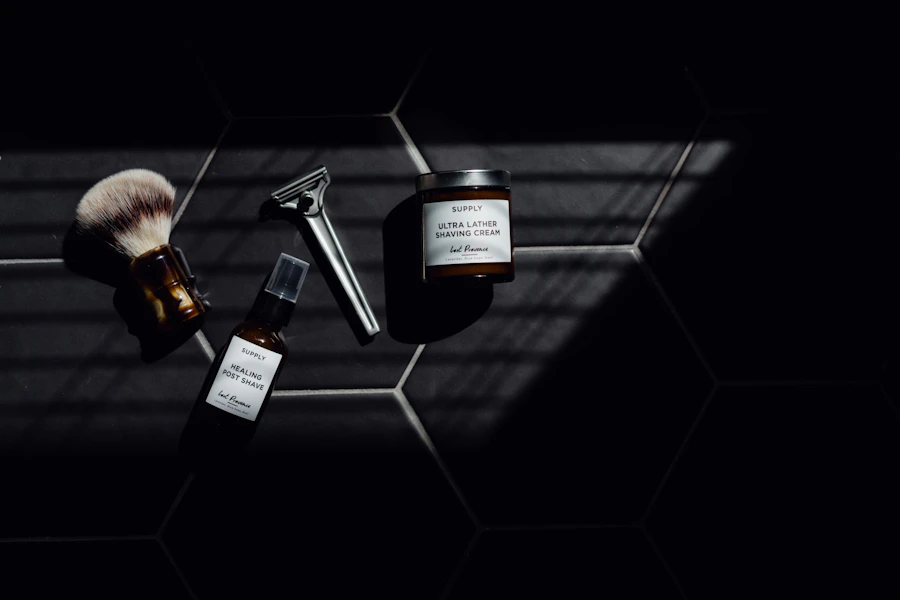 Coordinated beard growth and grooming kit concept