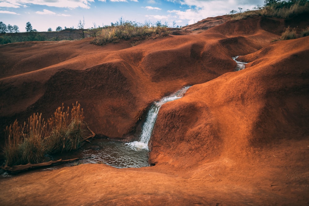 River In The Desert Pictures Download Free Images On Unsplash