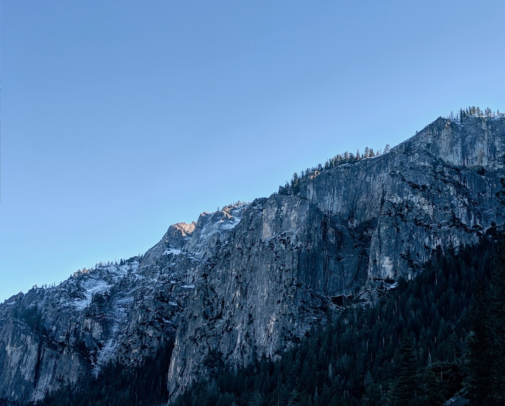 mountain at daytime