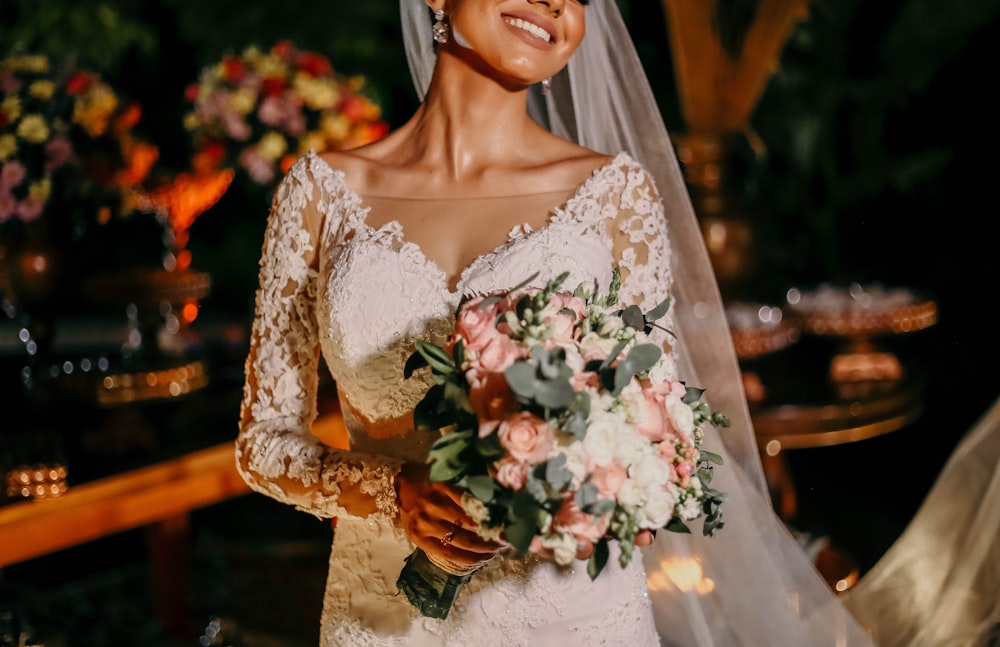 women's white floral lace wedding dress