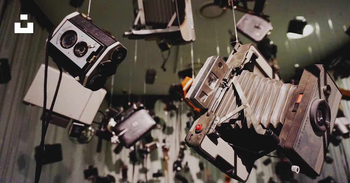 Assorted Camera Image Assorted-color camera lot photo – Free Electronics Image on Unsplash