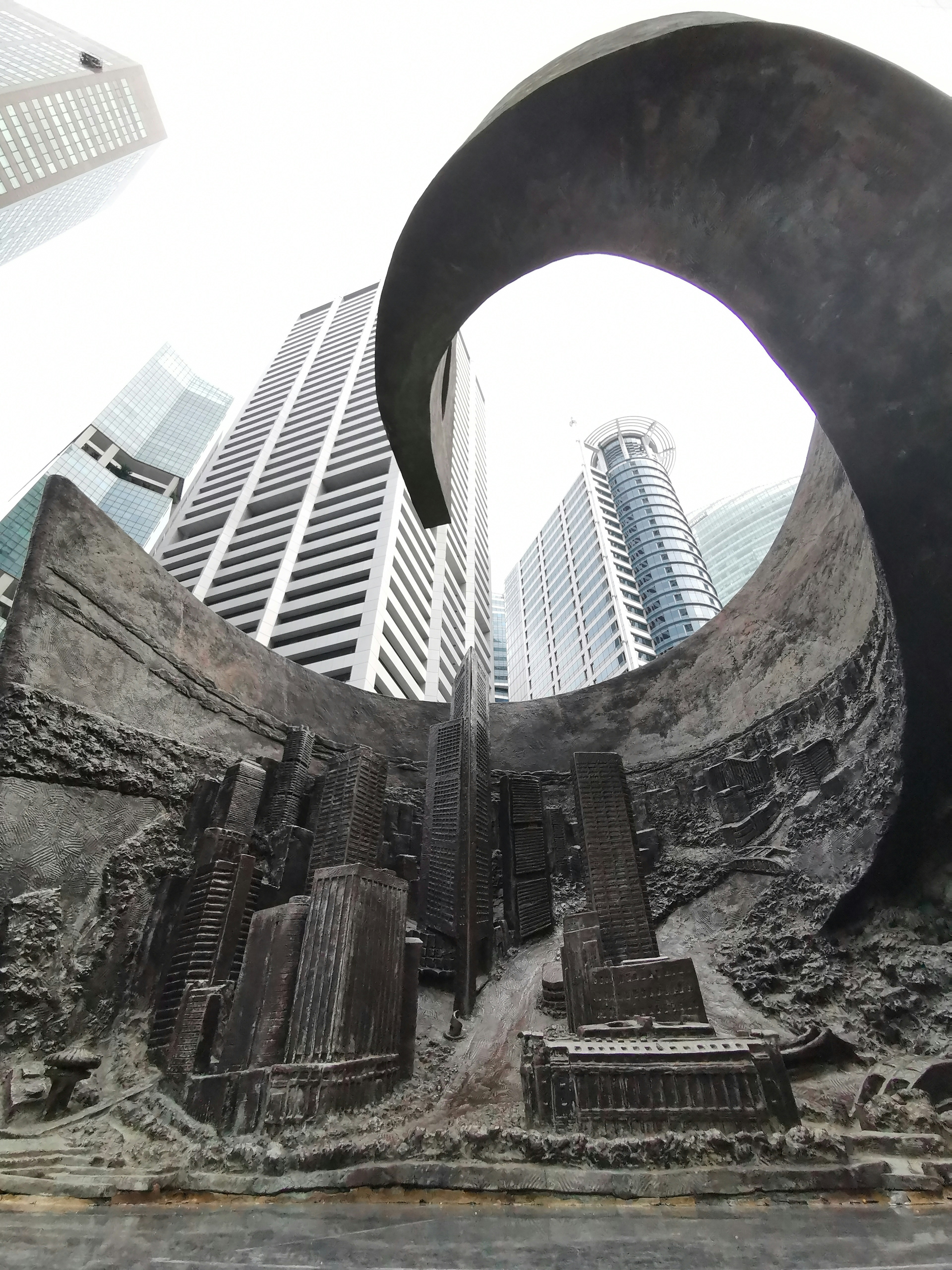 조각도시 결말 해석 및 작가가 숨긴 의미 이미지2