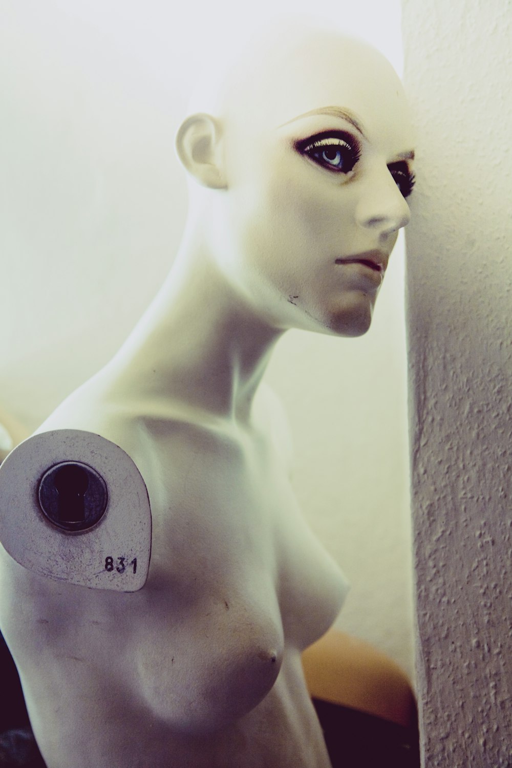 white mannequin