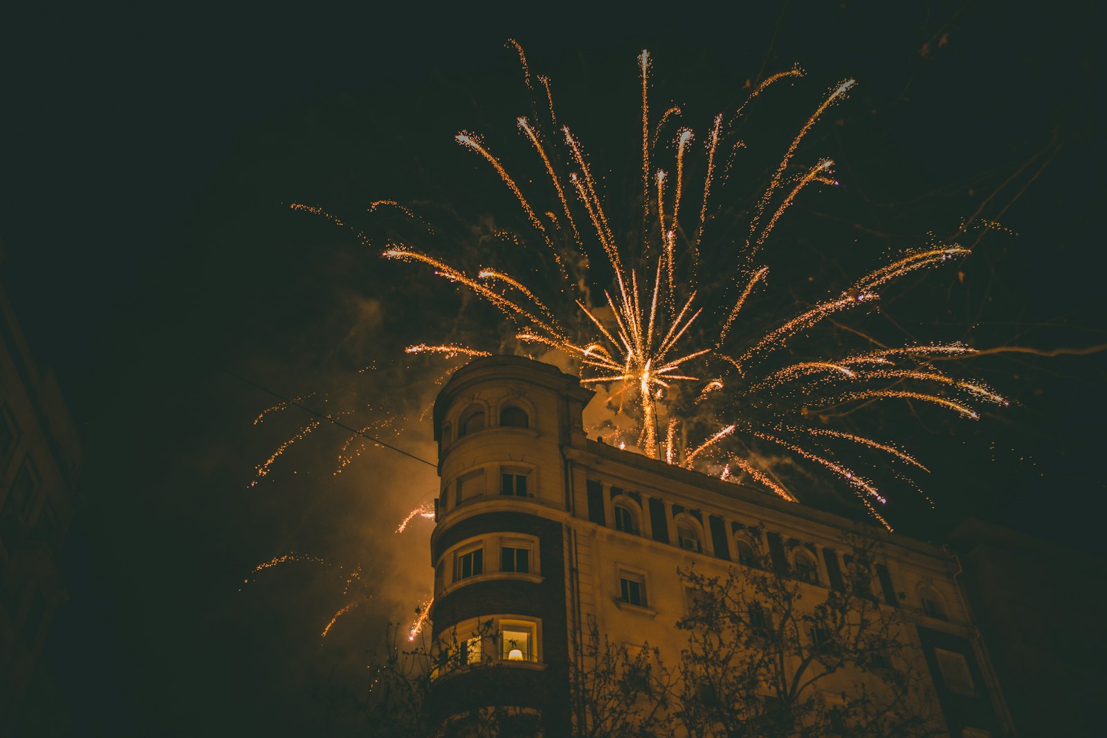 Leica M10-P sample photo. Fireworks display at night photography