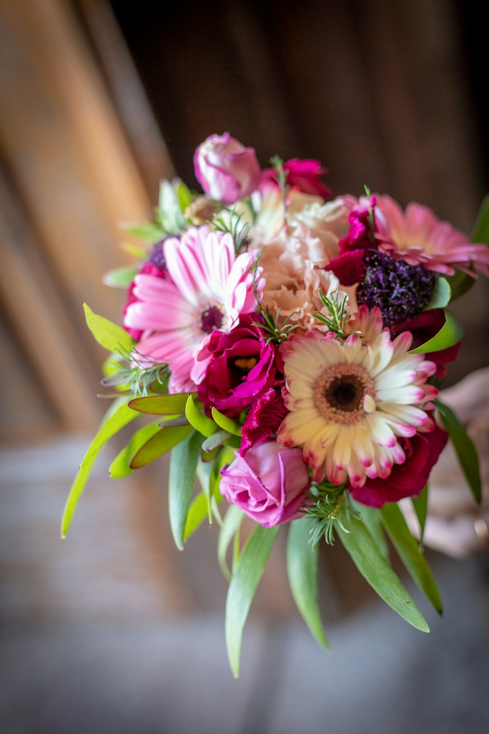 selective focus photography of bouquet of flowers