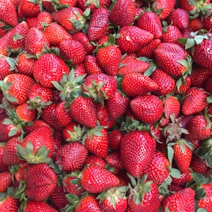 bundle of strawberries