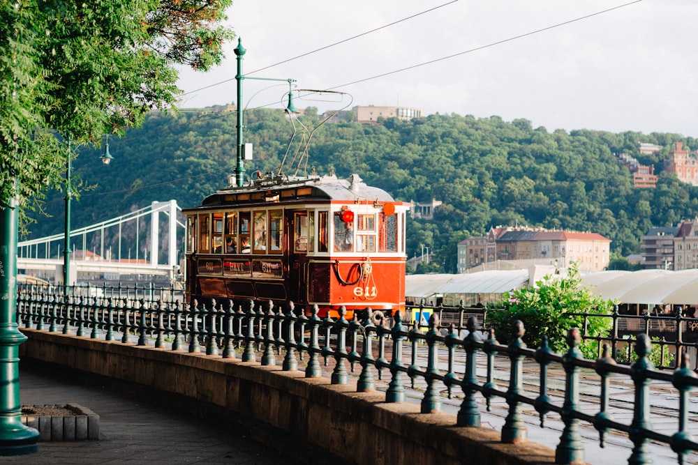 red cable tram