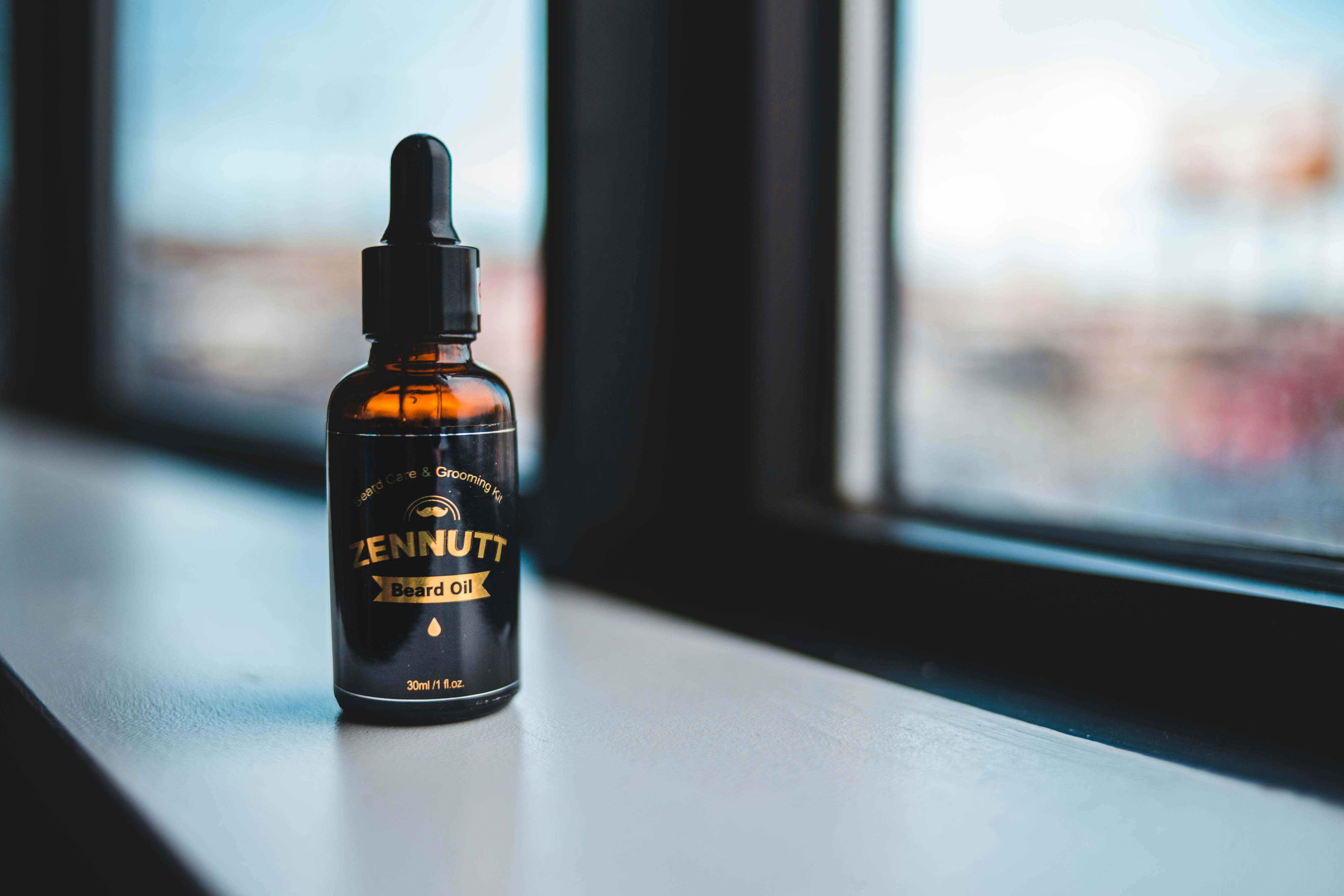 Download Black And White Cold Brew Coffee Bottle Photo Free Bottle Image On Unsplash PSD Mockup Templates