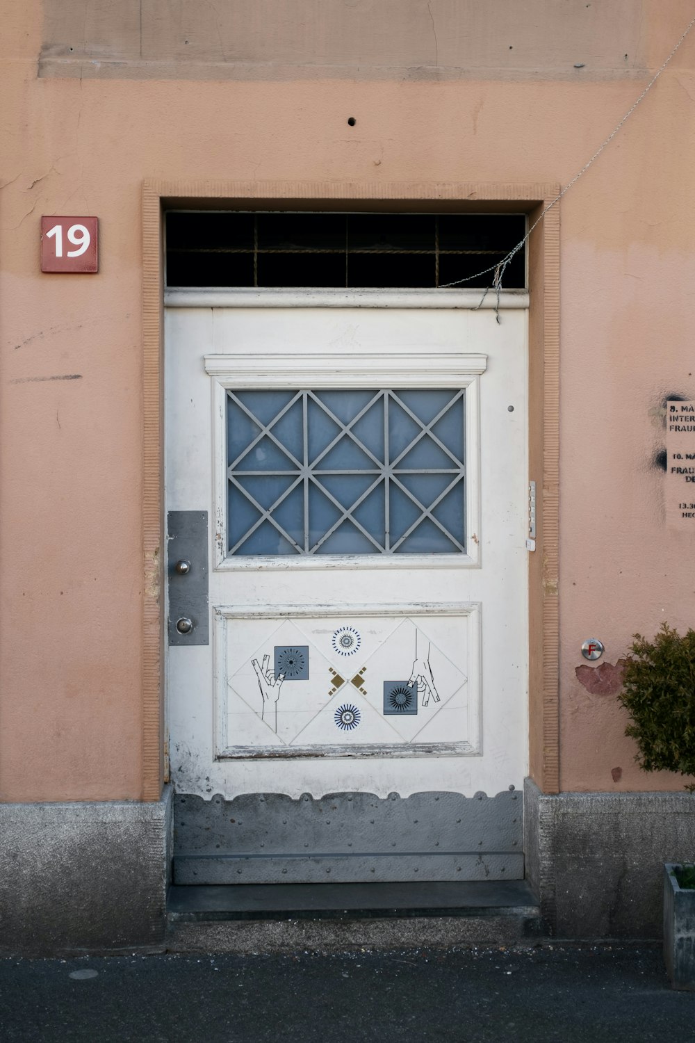 close door at house number 19