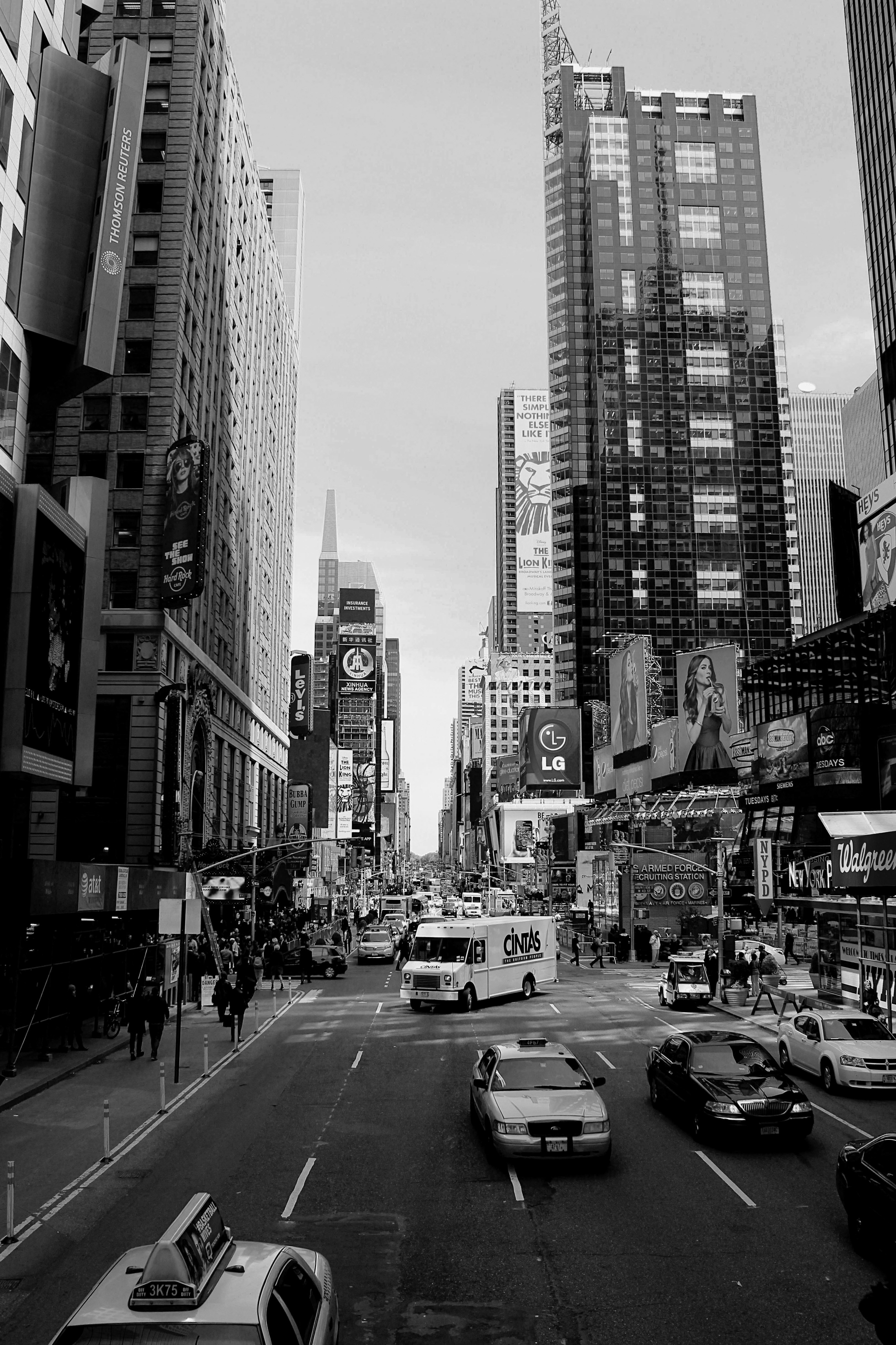 Photo by patrickschoepflin