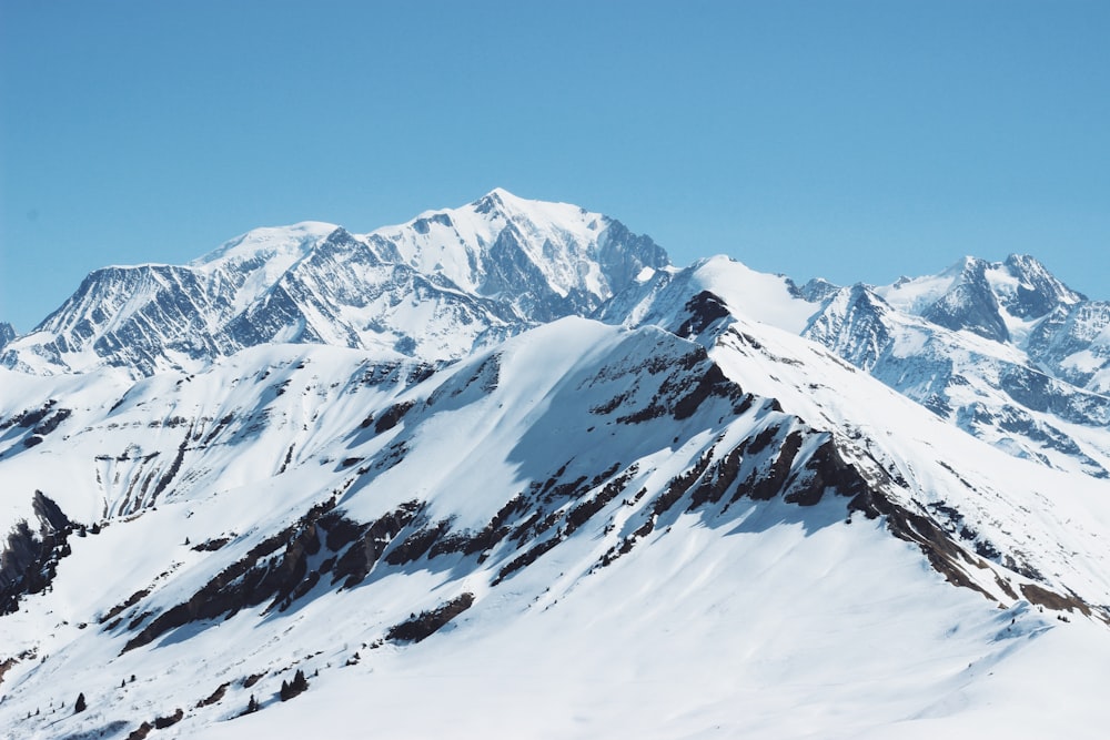 montagna innevata