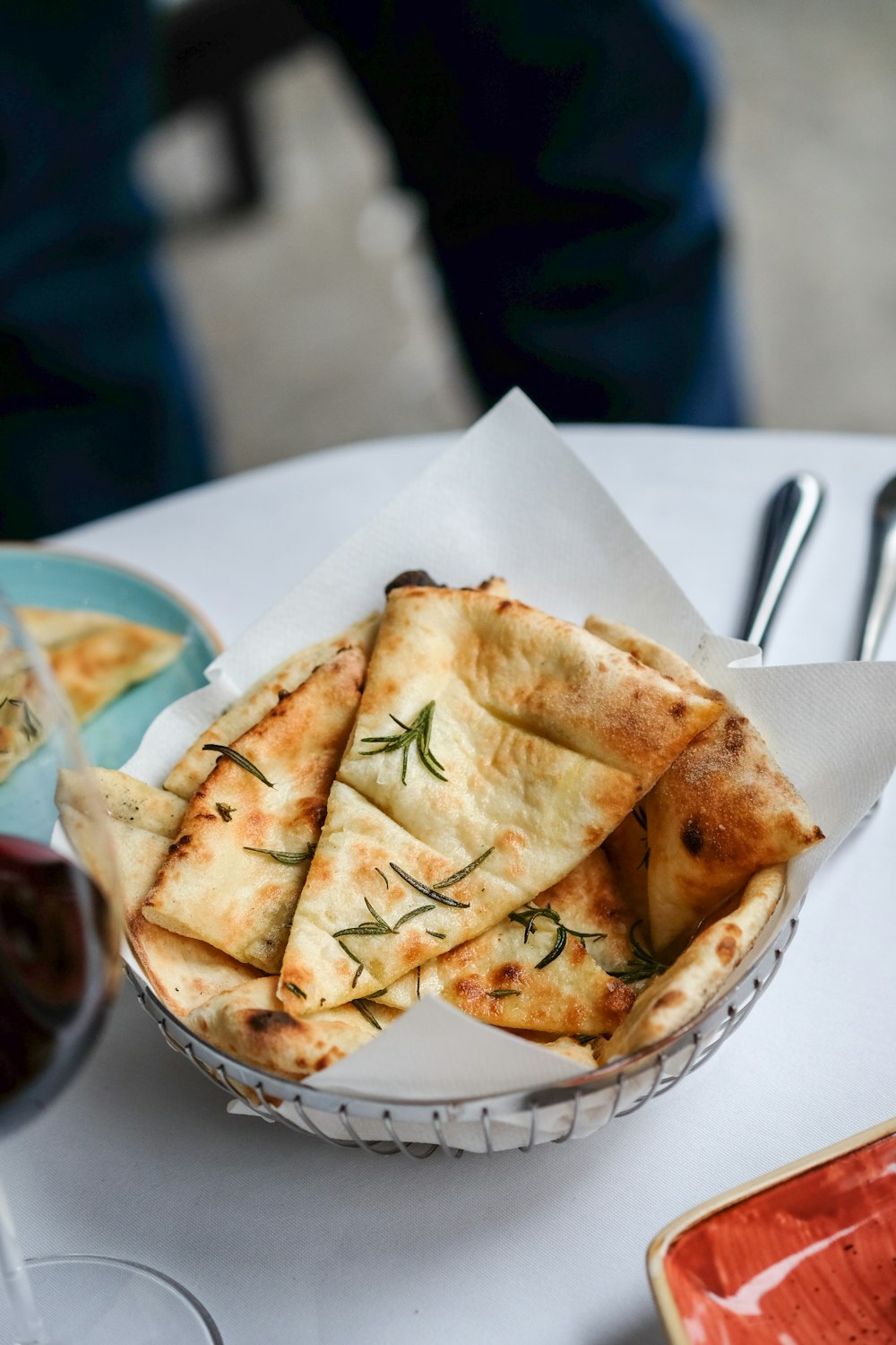 selective-focus photograph of bowl of food