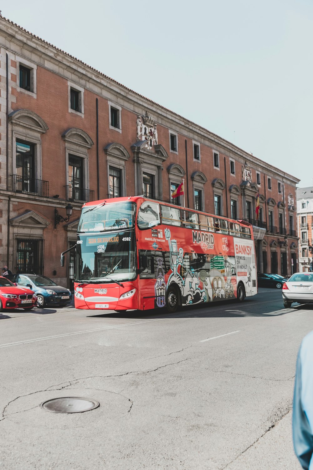 black and red double-decker bus