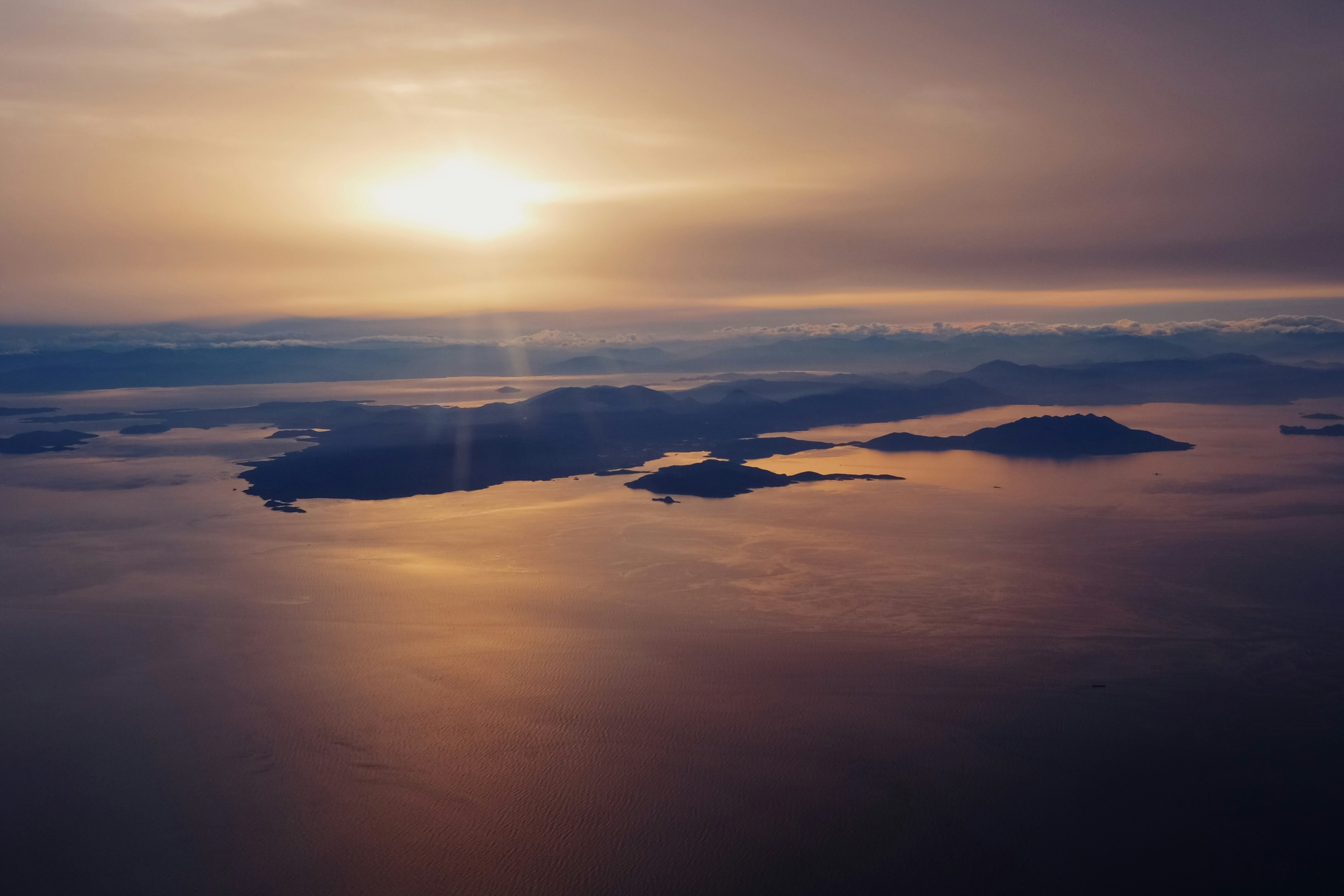 calm water at daytime