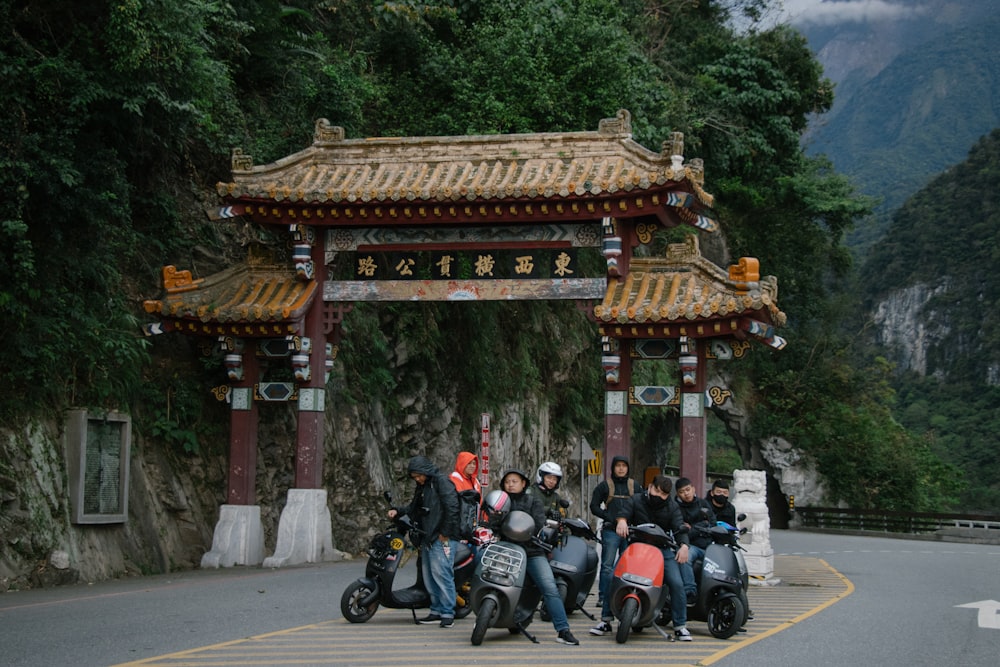 riders parking near tori gate