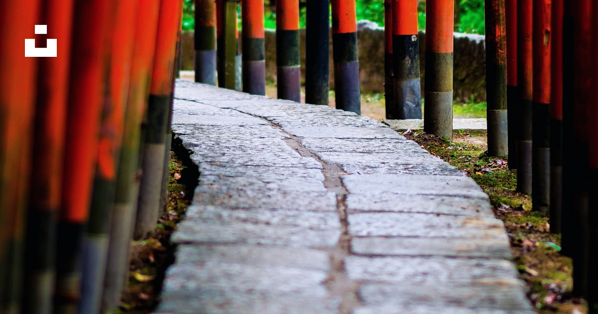 Narrow pathway with red metal rails during daytime photo – Free Japan ...
