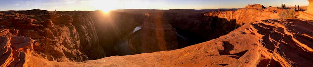 closeup photography of brown cliff