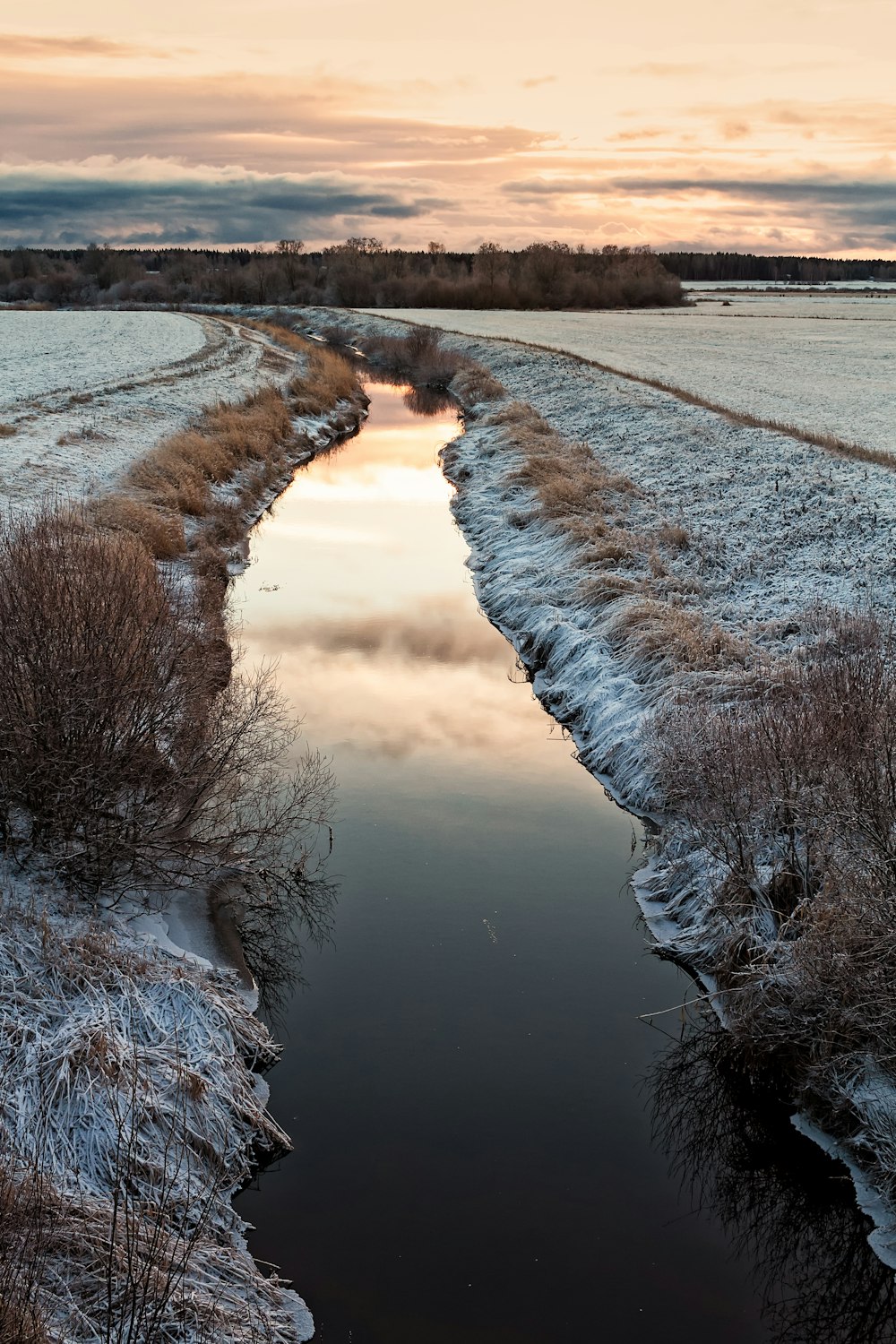 aerial photography of calm body of water during daytime