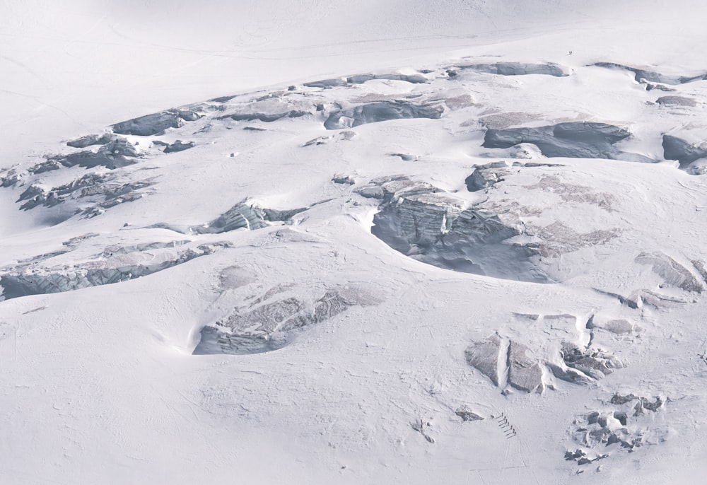 snow-covered mountain during daytime