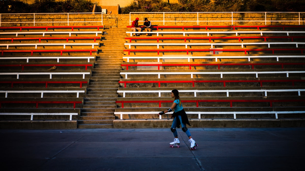 Outdoor concert after dark by James Lee on Unsplash
