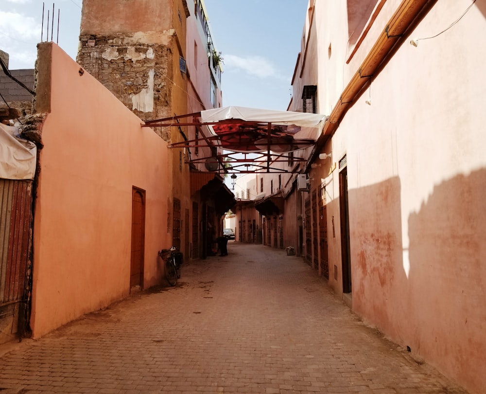 concrete pathway near buildings