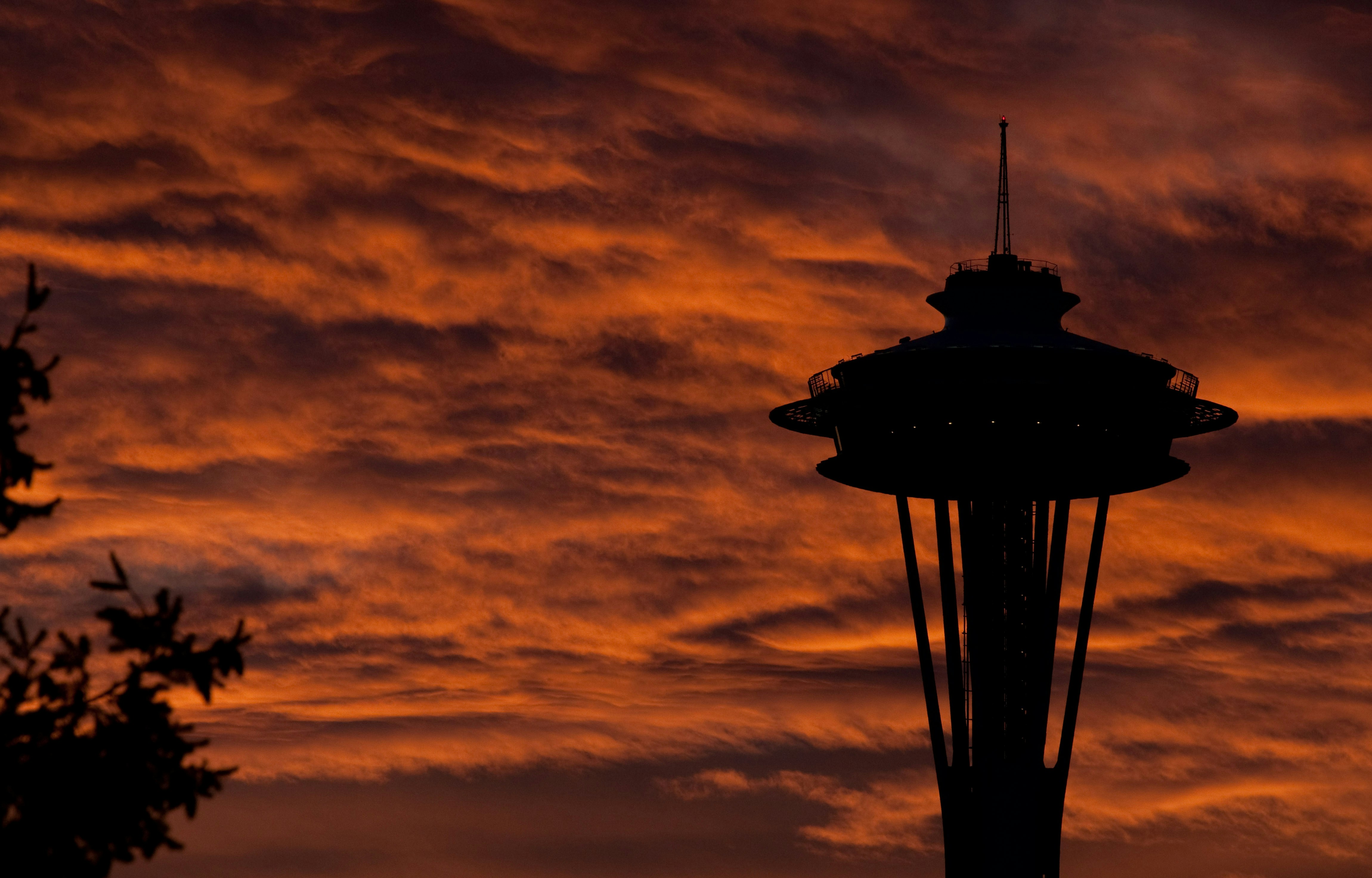Sunrise in Seattle downtown, Space Needle (right).