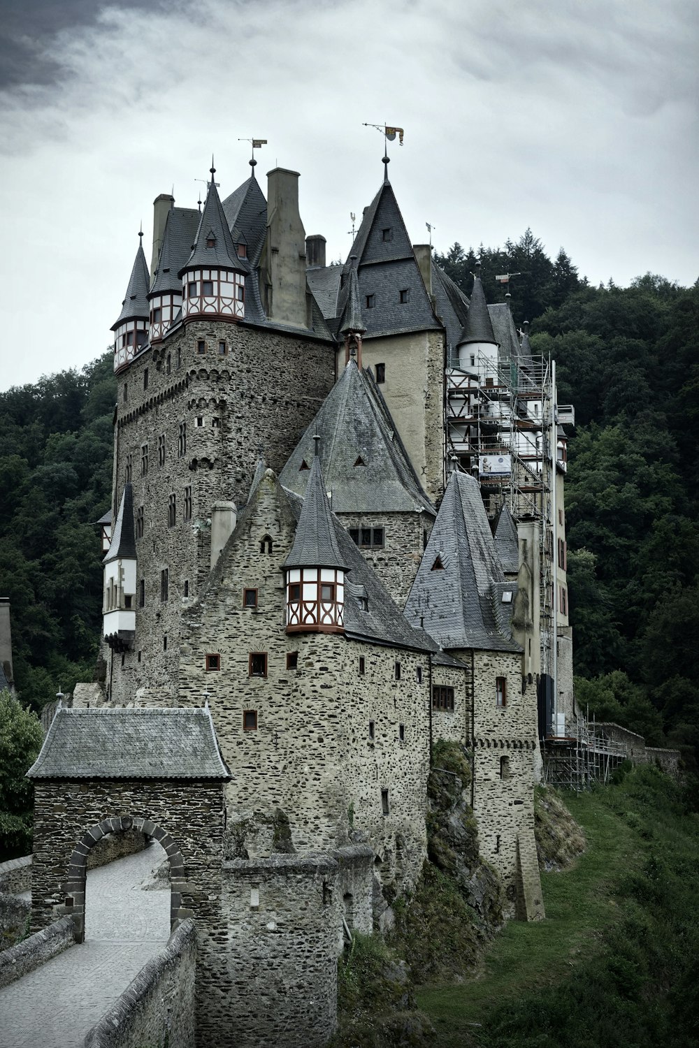 bricked castle on top of the hill, berg eltz castle, landmarks in europe, landmarks in germany, castles in germany
