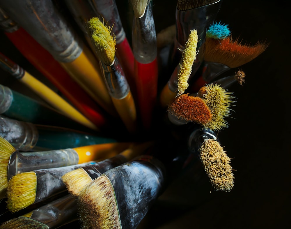 assorted-color paintbrush lot