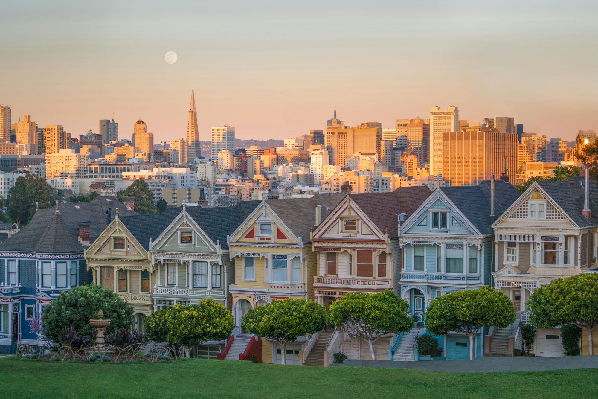 San Francisco Culture & Traditions Guide
