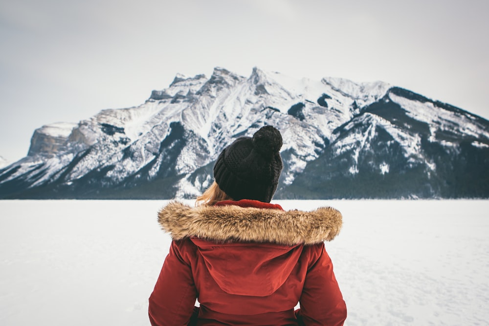 woman standing near mountain