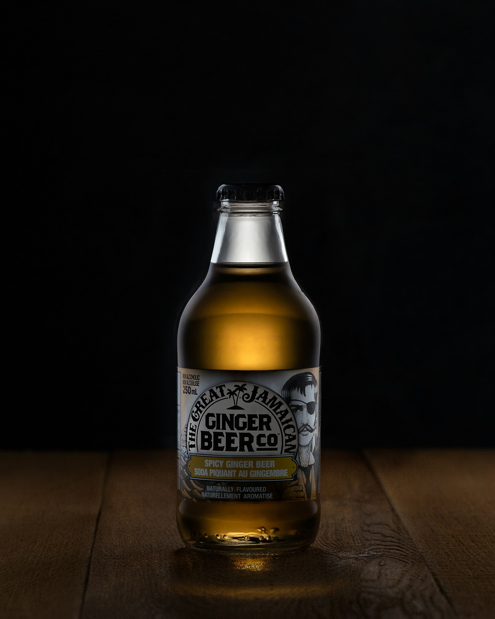 Canon EOS 6D + Canon EF 100mm F2.8L Macro IS USM sample photo. Ginger beer bottle photography