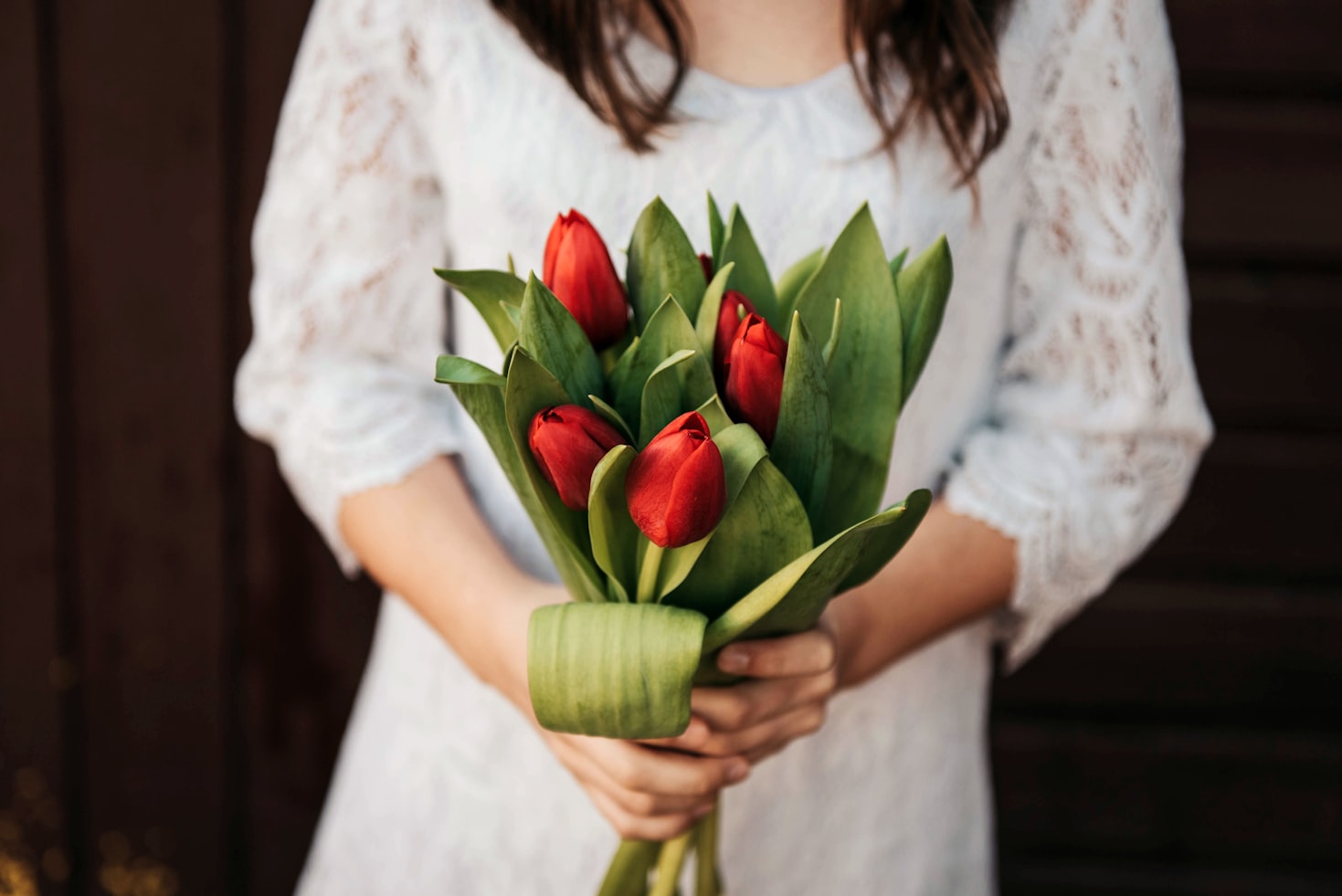 Ramo de tulipanes rojos| Tulipanes a domicilio| Envía tulipanes hoy