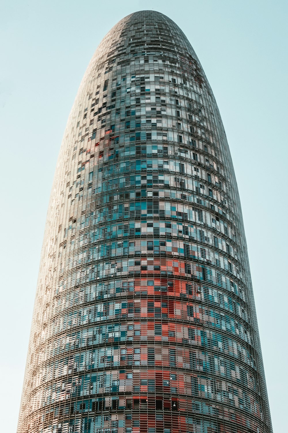 closeup photo of grey high-rise building