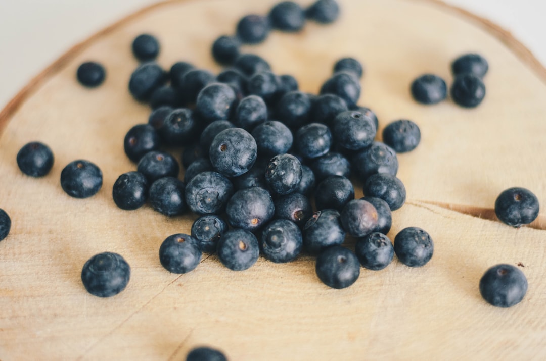 bunch of blueberries