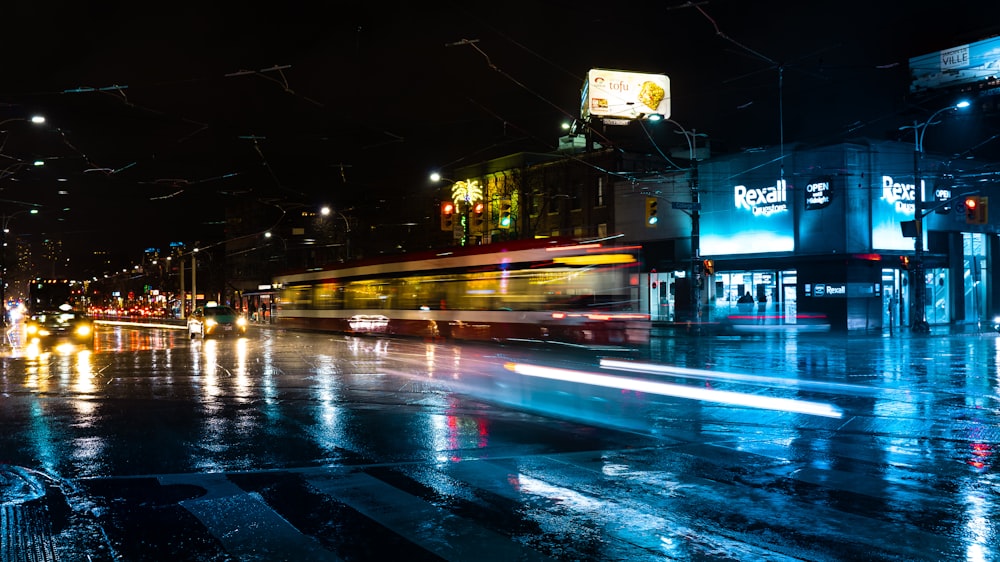 Fotografía timelapse de la calle