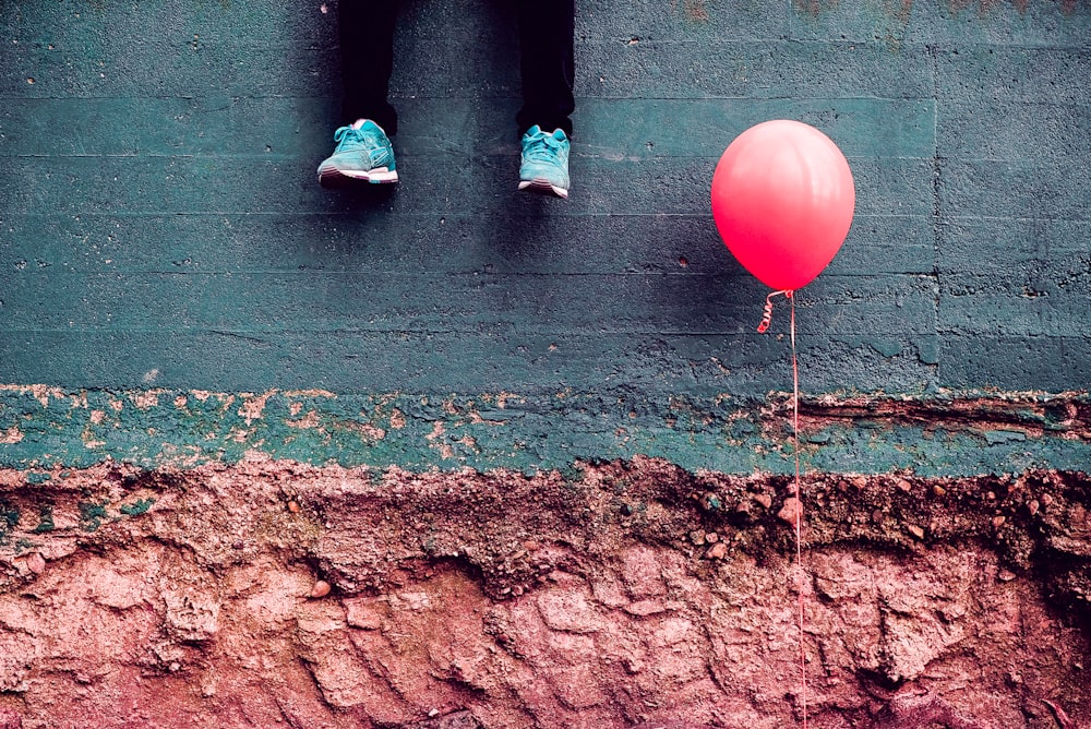 red balloon