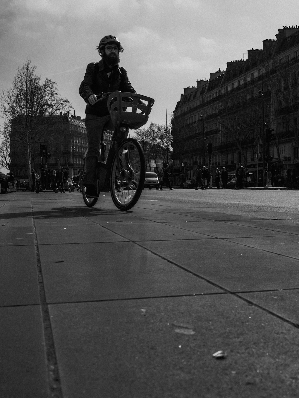 person riding bicycle during daytime