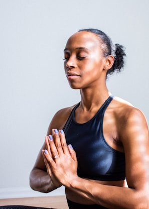 woman wearing black sports bra