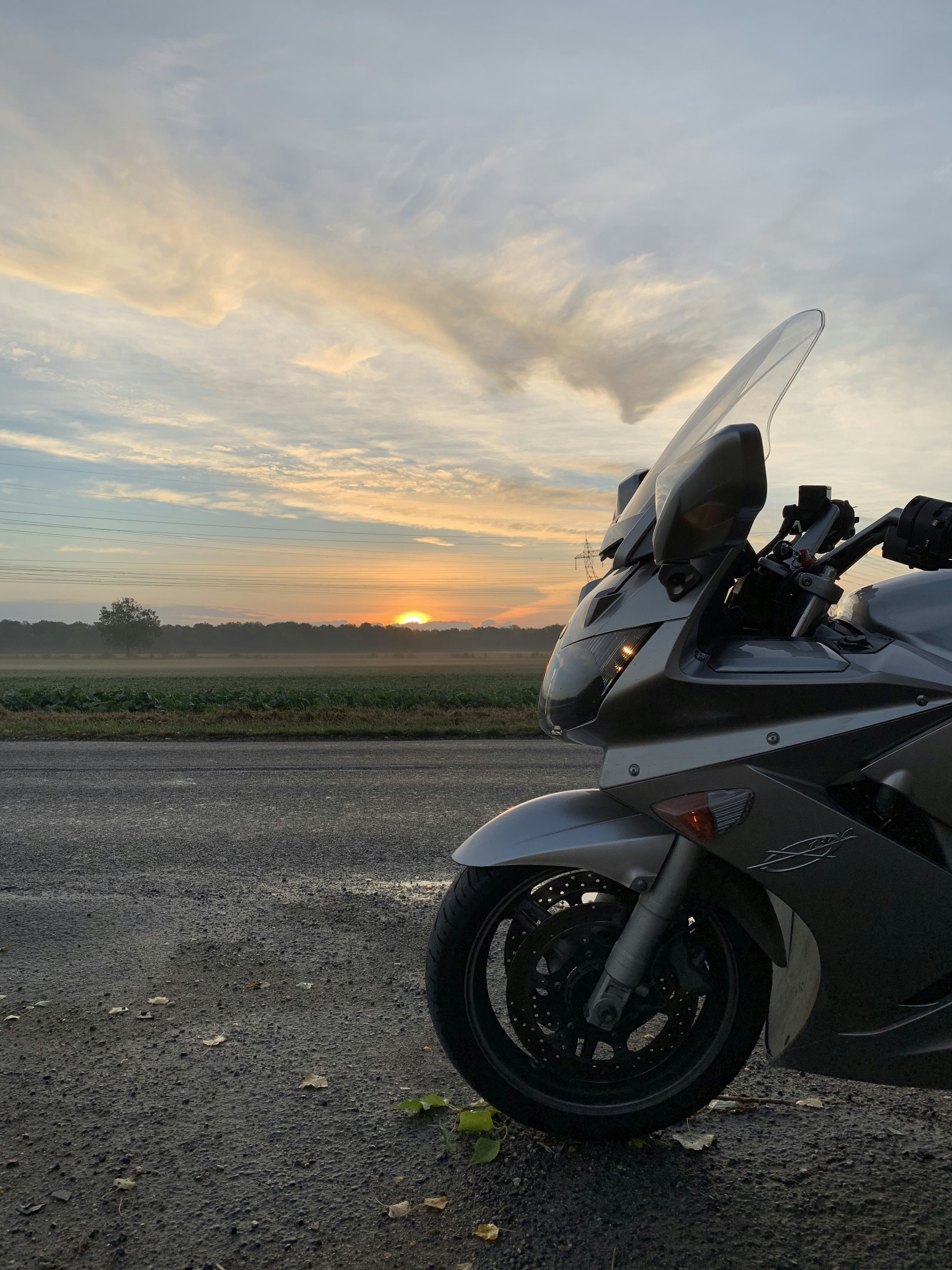Cara Mempersiapkan Kendaraan Motor di Pagi Hari