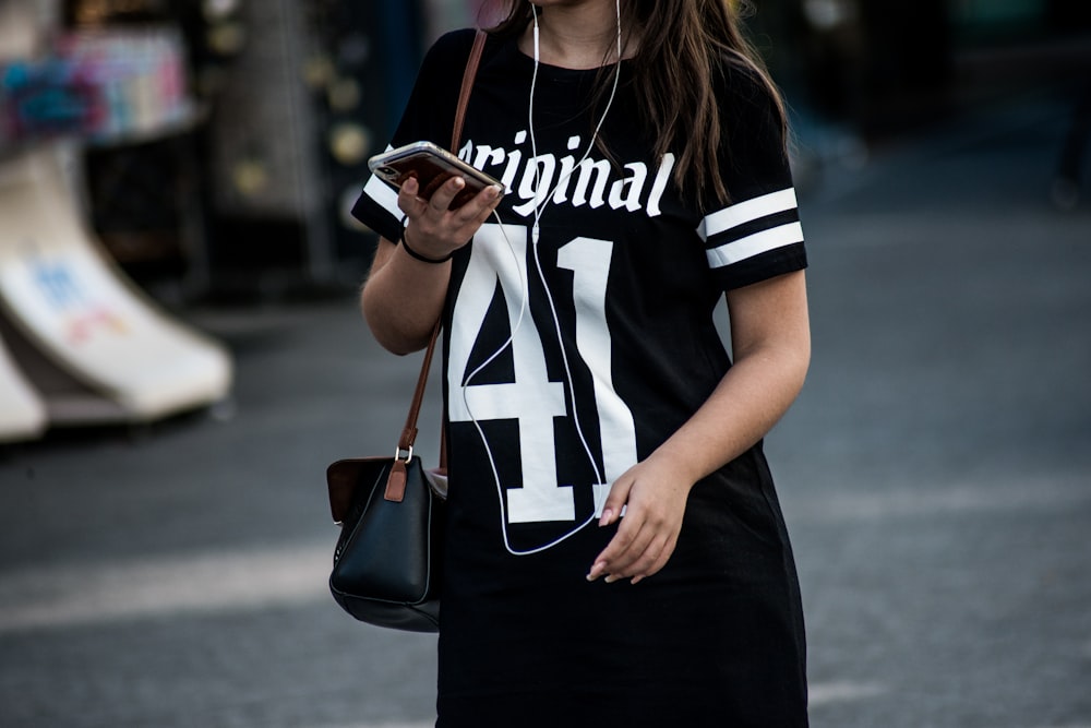 woman in black shirt