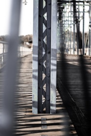 Diagram showing stress distribution on a mechanical beam under load.